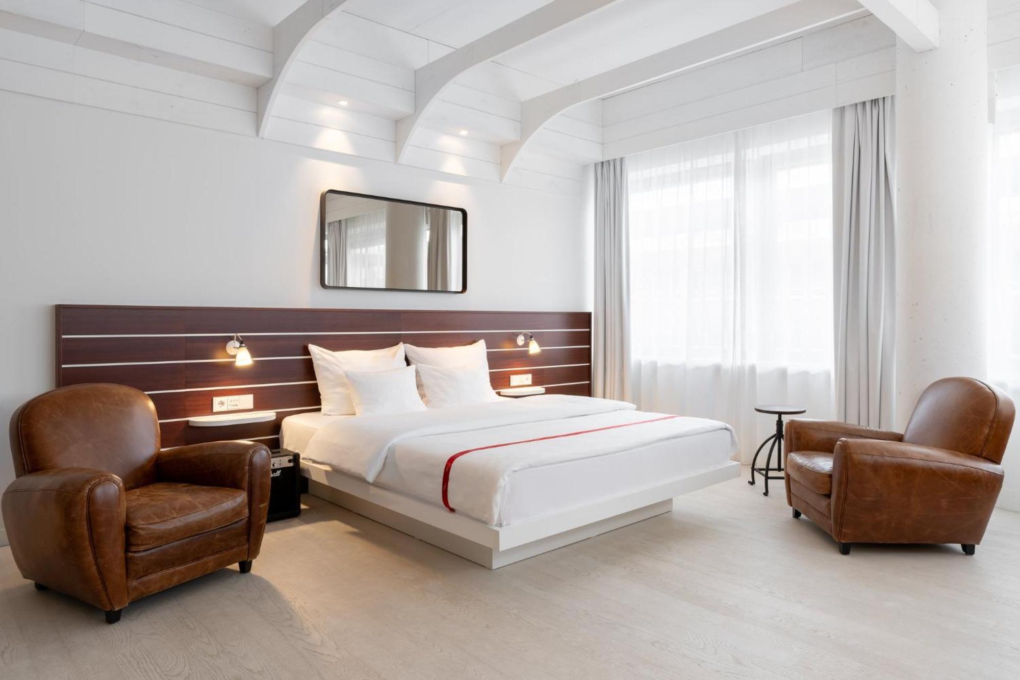 Loft Room,1640408759:JPEG